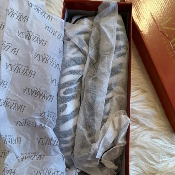 NEW Zebra Print Flats, Size 8.5 - Picture 5 of 6